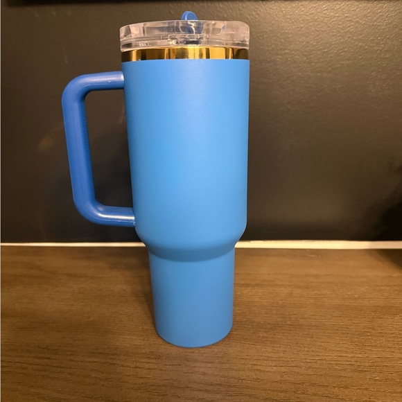 Stanley Sky Blue Insulated Mug with Gold Accent 40oz - Picture 2 of 4